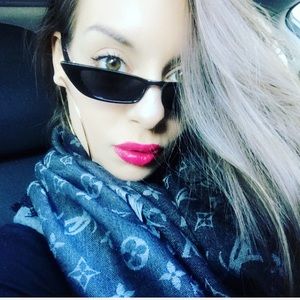 Meet your Posher, Milissa